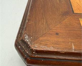 Lot 0307: Inlaid Hardwood Folding Chess, Backgammon & Cribbage Board (photo 6)
