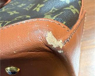 Lot 762: Louis Vuitton Monogram Sac Weekend PM Tote (photo 7)