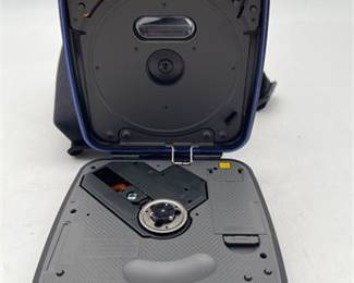 Lot 839: Aiwa XP-SP800 Cross Trainer Portable CD Player, 1998 (photo 3)