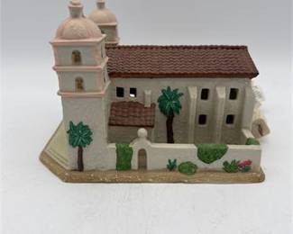Lot 0317: Midwest Cannon Falls Lighted Ceramic Santa Barbara Mission (photo 2)