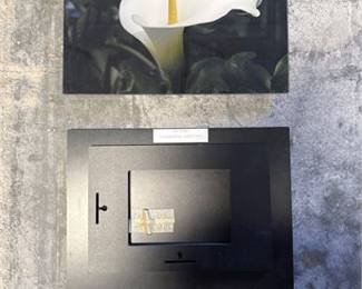 Lot 780: Pair of Calla Lily Photographic Prints, Larson-Juhl (photo 2)