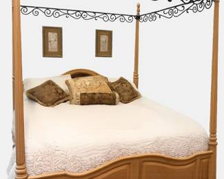 4 poster bed