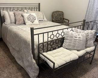 Queen bed 