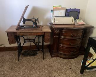 Antique Singer sewing machine 