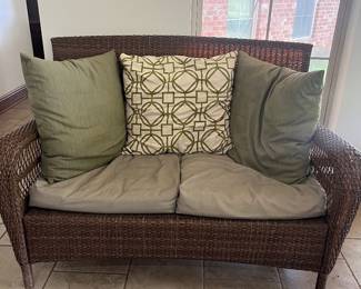 Outdoor wicker settee 