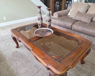 Cocktail table