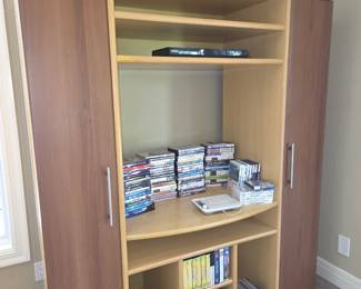 Entertainment cabinet