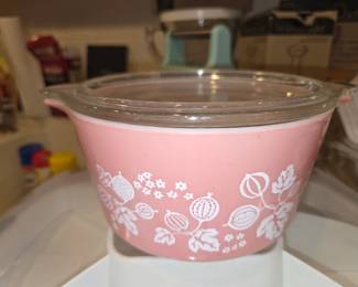 Pink Gooseberry Pyrex - 1 qt