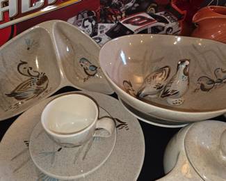 Vintage Red Wing pottery dish set - Bobwhite pattern