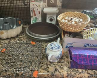 Kitchen items 