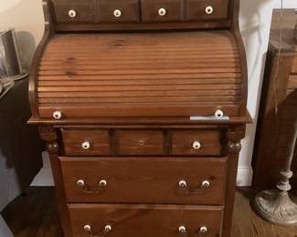 Roll top desk - great condition 