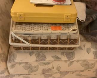 Sewing box 
