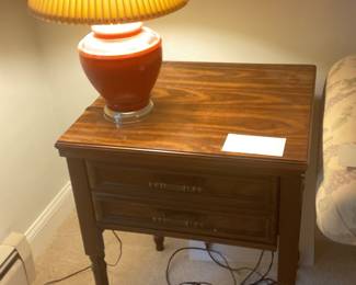 Nite stand and lamp 