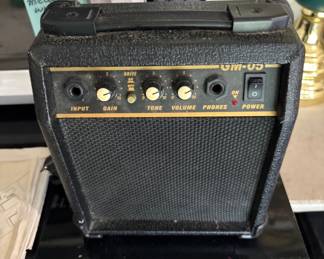 GM-05 Mini Amp