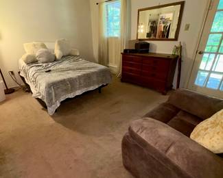 Up bedroom