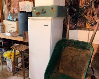 Wheel barrel, Freezer