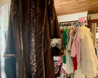 FAUX FUR COAT