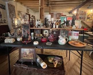 ANTIQUE COFFEE TABLE