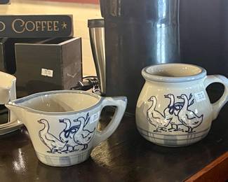 GOOSE COFFEE CUP AND CREAMER