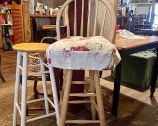 STOOLS