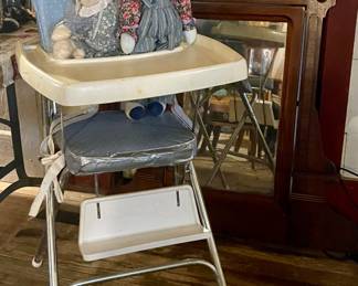 HIGH CHAIR