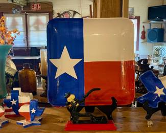 TEXAS POTTERY SERVING PIECES