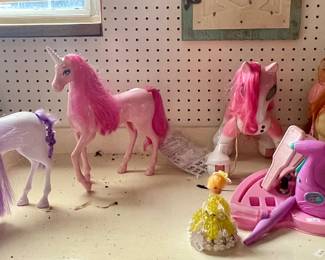 TOY PONIES