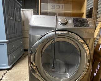 WASHING MACHINE