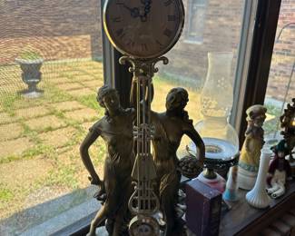 Goddess Quartz Pendulum Clock