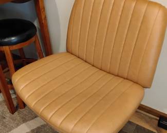 Desk chair