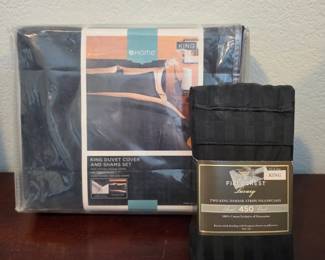 Lot #6 - New Fieldcrest Luxury 450 Thread Count King Damask Stripe Pillowcases & Target King Duvet Cover and Shams Set
