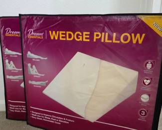 Lot #35 - Set of 2 Dream Essentials Wedge Pillows for Improved Circulation and Posture Support