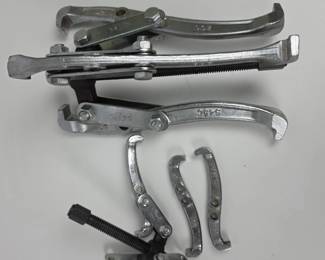 Lot #176 - Allied Taiwan Heavy Duty Steel Bearing Puller Set with Interchangeable Jaws