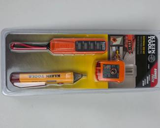 Lot #170 - New Klein Tools Electrical Test Kit ET4 Tester & NCVT-2 Dual Range Voltage Tester