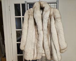 Blue Fox Fur Coat Size X Large/ 1 X