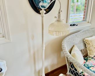 WICKER LAMP