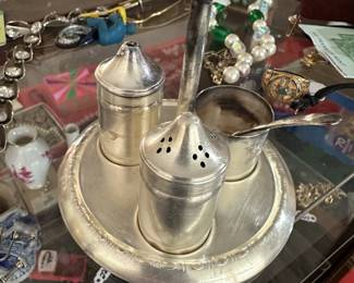 Silverplate set