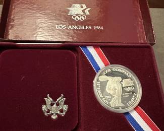 1983 US Olympics Silver Dollar w/certificate in presentation case