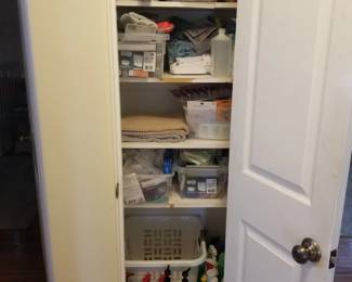 Toiletries & bath linens
