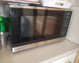 Nearly new Panasonic microwave oven