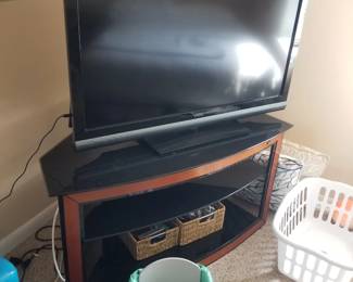 Flat screen TV; media table