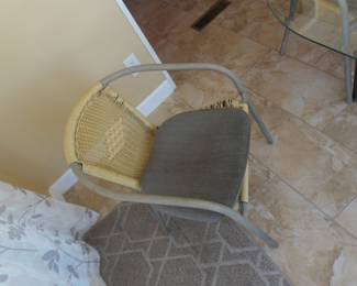 Glass-top dinette table & 4 wicker chairs