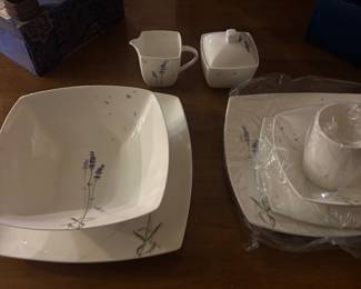 2 new Mikasa place settings plus serving pieces