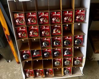 Riddle helmets 3 teams
