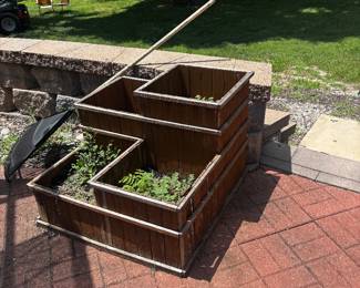 Garden box