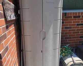 Rubbermaid vertical storage shed with shelves
