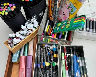 Artist Grade Pens Paint  Supplies