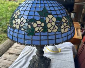 Stained Glass Tabletop Lamp