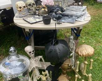 Oodles Of Halloween Decorations