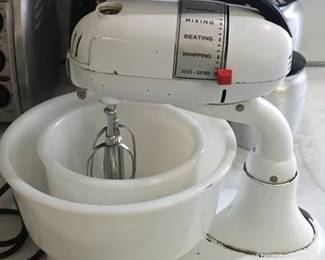Vintage Dormeyer stand mixer with milk glass bowls